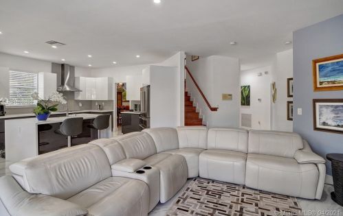 1885 139 Ter, Hollywood FL  33028-2837 exterior