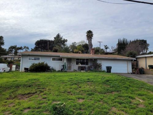 1839 Yettford Rd, Vista, CA 92083-7725