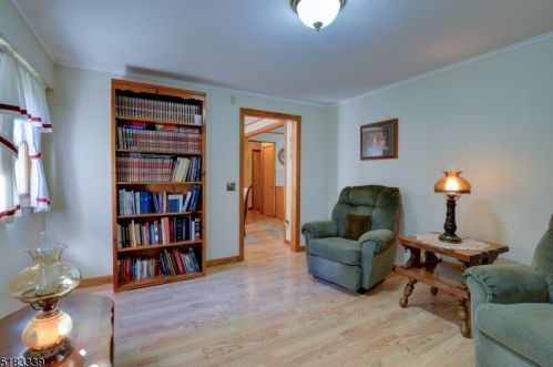 40 Lake Pochung Rd, Wantage NJ  07461-4126 exterior