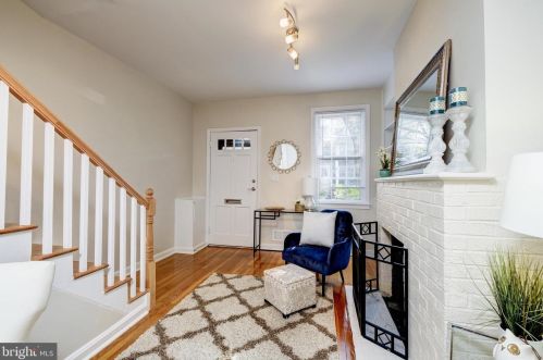 904 25th St, Washington DC 20037-2102 exterior