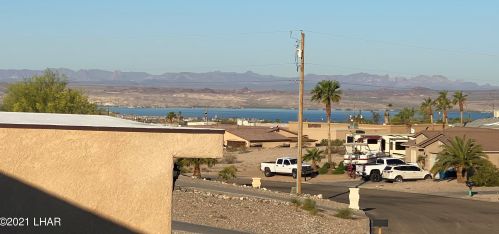 2920 Bluewater Dr, Lake Havasu City, AZ 86403-5352