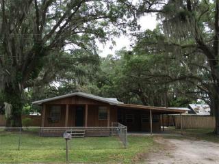 2616 Mineola Dr, Lakeland, FL 33801-2821
