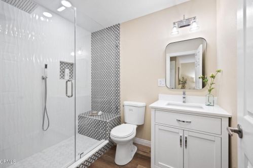 911 Greenpark Ave, Covina CA  91724-2124 exterior