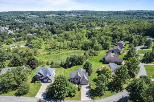 4961 Oakhurst Ave, Gibsonia, PA 15044-8393