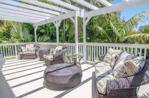 10155 Vivera Dr, La Mesa, CA 91941-4368