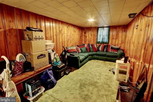 2453 Mercer St, Harrisburg PA  17104-2132 exterior