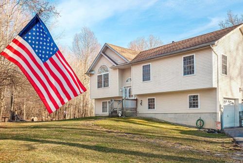 53 Stony Ford Rd, Camp Bell Hall, NY 10916-2214
