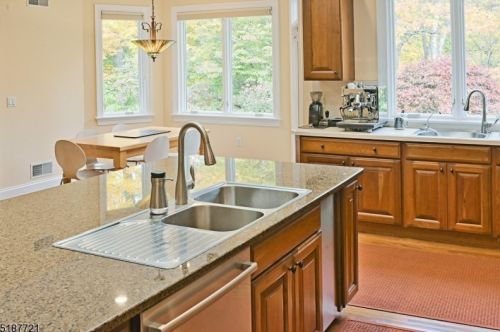 228 Reserve St, Boonton, NJ 07005-1302