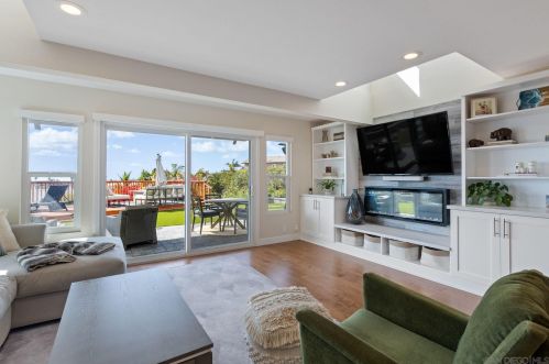 3136 Geronimo Ave, San Diego CA 92117-6244 exterior