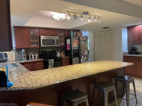 2280 27th Ter, Cape Coral, FL 33904-3328