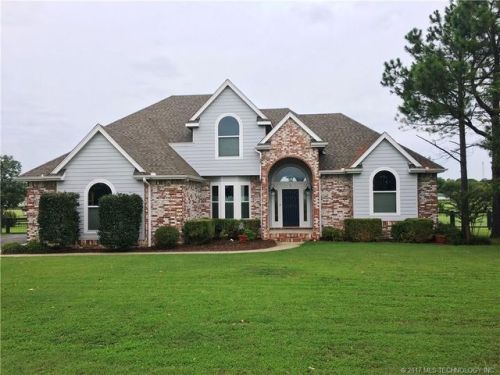 5 Longacre Dr, Ramona, OK 74061-2500
