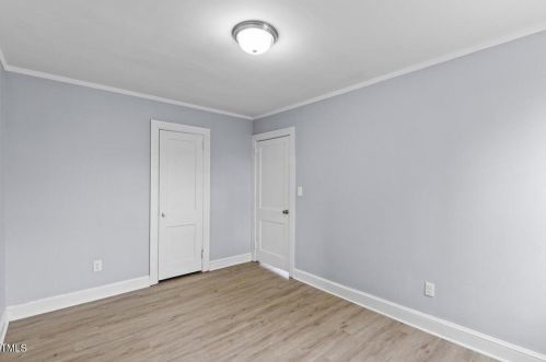 921 Graham St, Burlington NC  27217-6062 exterior