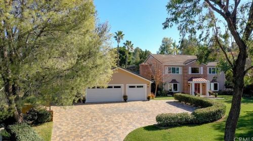 1277 Kennymead St, Orange, CA 92869-1807