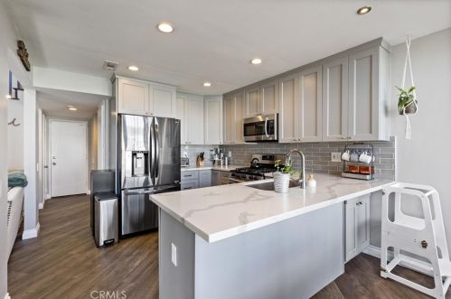 144 Glendora Ave, Covina CA 91724-2526 exterior