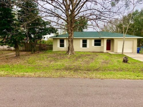 438 Honey Bee Ln, Polk City, FL 33868-9321