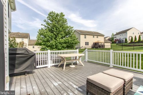 473 Adam Ln, Navy Sup Dpt PA  17050-2477 exterior