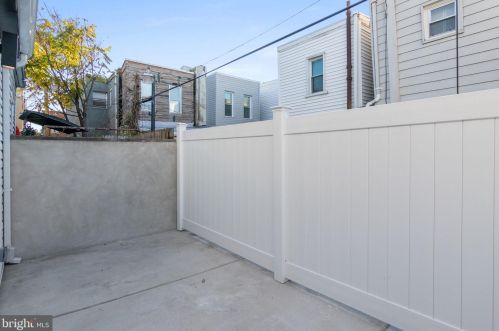 310 Mckean St, Philadelphia PA  19148-2630 exterior