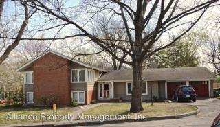 520 Fairchild Ter, Manhattan KS  66502-3700 exterior