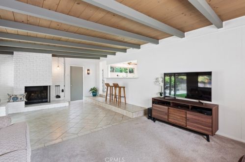4425 Walnut Ave, Long Beach CA  90807-2524 exterior