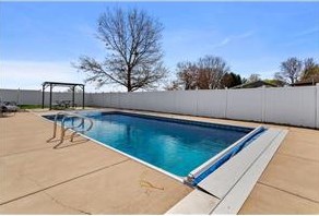 512 Seminole Ave, East Farmington WI  54020-5001 exterior