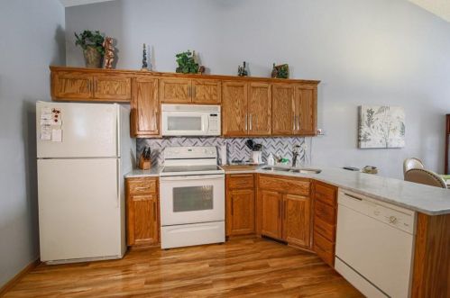 1653 Lakeridge Way, Minnetrista, MN 55387