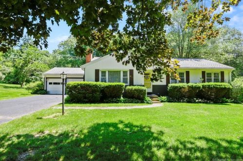185 Walnut Tree Hill Rd, Huntington, CT 06484-2524