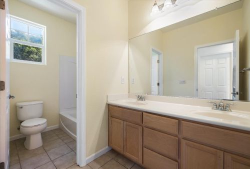 1015 Lucio St, Manteca CA  95336 exterior