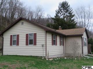 47 Old Trail Rd, Mount Patrick, PA 17045-9322