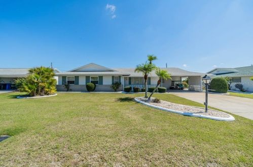 1223 Fordham Dr, Ruskin, FL 33573-5241