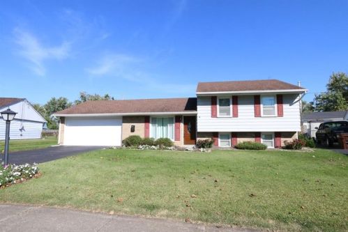 1767 Roxbury Dr, Xenia, OH 45385-4930