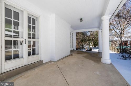 221 Lenoir Ave, Wayne, PA 19087-3908