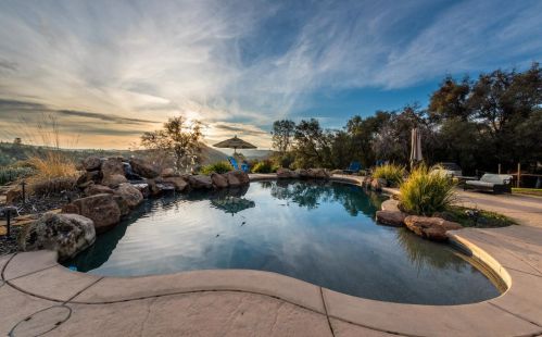 6381 Salmon Falls Rd, Pilot Hill, CA 95664-9219