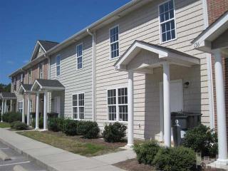 140 Lincoln Place Cir, Belville NC  28451-9252 exterior