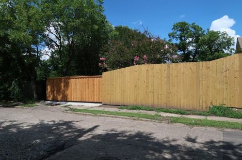 2618 Bourland St, Greenville TX  75401-3302 exterior