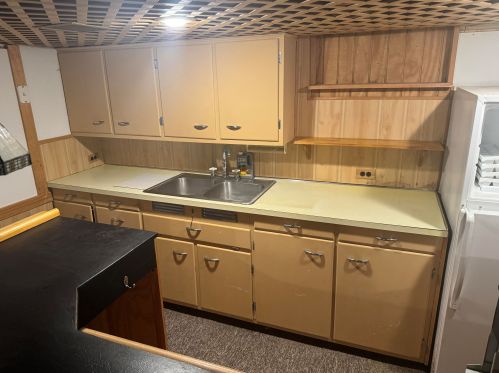 1913 Fairway Dr, Springfield OH 45504-1218 exterior