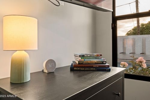 6846 13th Pl, Phoenix AZ  85014-1120 exterior