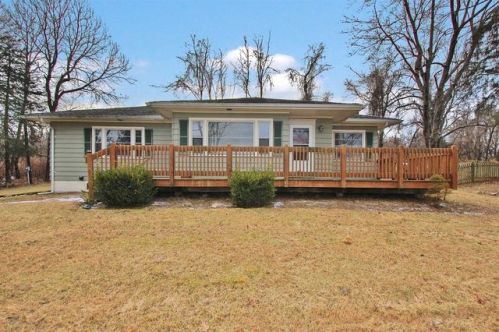 1007 Freedom Rd, Pleasant Valley, NY 12569-7631