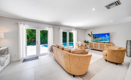 510 Gardenia Ter, Delray Beach FL  33444-1715 exterior