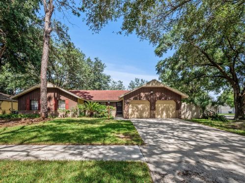 5237 Signal Hill Rd, Orlando, FL 32808-1646