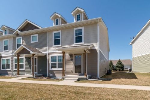 5839 Marble Cir, Camp Dodge, IA 50131-2455