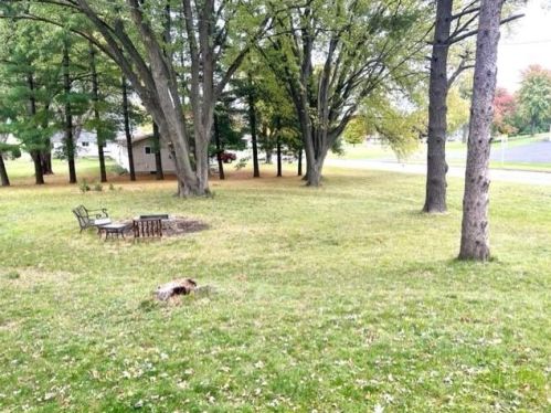 320 Joy Ave, Ripon, WI 54971-1710