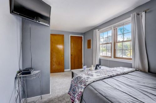 1226 104, Milwaukee WI 53214-3928 exterior