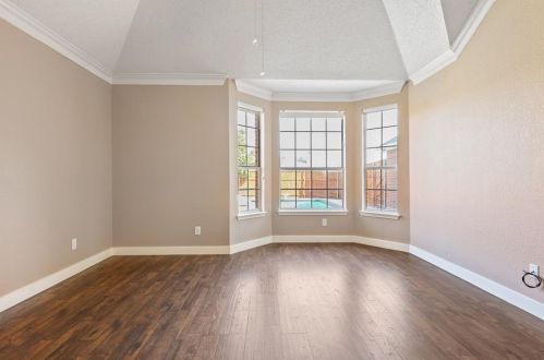 1020 Hampshire Ln, Cedar Hill TX 75104-4109 exterior