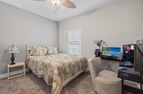 7698 Bristol Cir, Naples FL  34120-0697 exterior