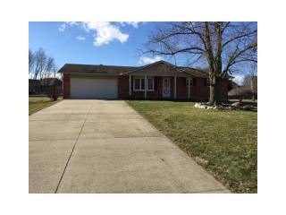 2450 Rosewood Dr, Troy, OH 45373-9303