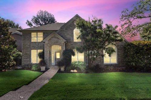 1024 Glen Chester Dr, Lewisville, TX 75022-4357