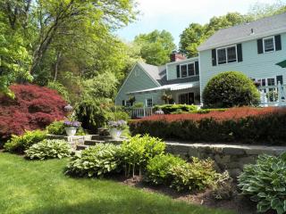 30 Jonathan Dr, Roxbury, CT 06783-1116
