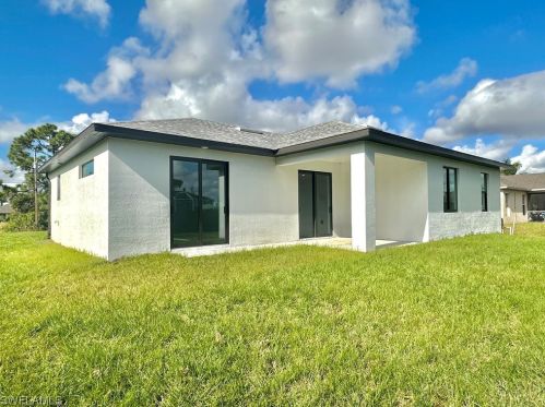 4125 19th Pl, Cape Coral FL  33904-8037 exterior
