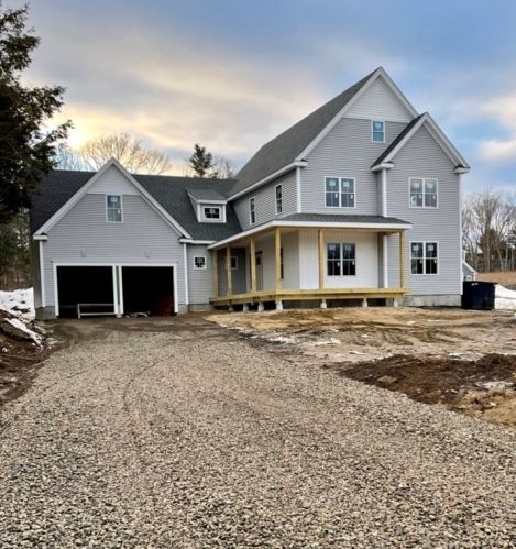 60 Dover Rd, Millis, MA 02054-1303