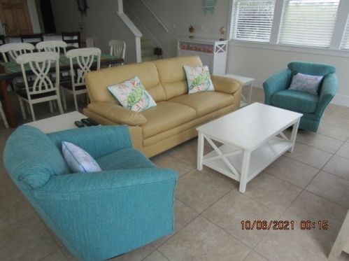 110 Anglers Harbor Ln, Carrabelle, FL 32322-1509